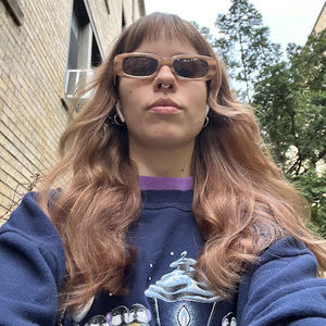 Meet your Posher, Emily